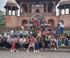 Students Group Tour | Travel12go